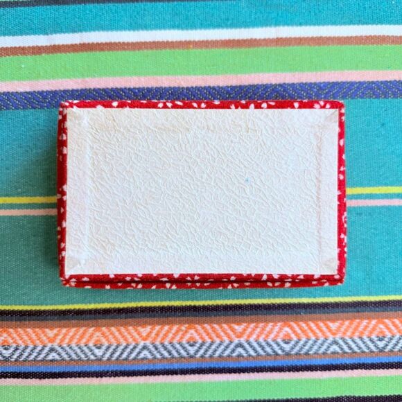 Vintage Japanese Jewelry Box Sakura Kimono Fabric Covered in Red & White Floral - Picture 8 of 12